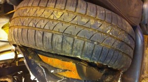 Damaged tyre on the Yellow Duckmarine © Pearlwild Limited