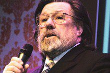 Royle Family star Ricky Tomlinson is the focus of a play about the real-life events which saw him jailed in the 1970s.