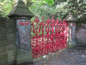 The famous Strawberry Field gates. Pic © Rept01x / Wikimedia Commons