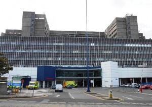 Royal Liverpool University Hospital. Pic © Rept0n1x / Wikimedia Commons