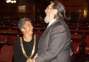 Lord Mayor of Liverpool Erica Kemp with Ricky Tomlinson. Pic by Katie Dodson © JMU Journalism