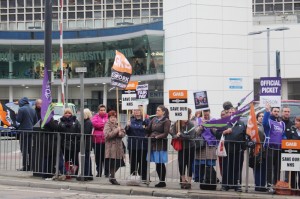 NHS workers stage strike action outside Liverpool's Royal University Hospital. Pic by Melissa McFarlane © JMU Journalism