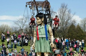 Sea Odyssey giant in Liverpool © Mark McNulty/Sea Odyssey