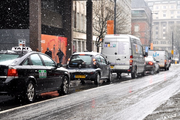 Traffic in Old Hall Street due to snow. Photo: Ida Husøy - JMU Journalism