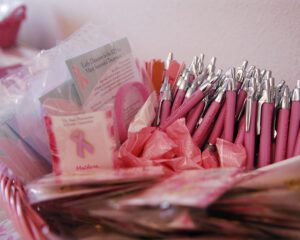Breast cancer awareness ribbons and pens. Pic © Wikimedia Creative Commons