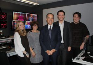 The Governor of the Bank of England, Mark Carney, meets JMU Journalism students and lecturer Shirley Lewis in the Redmonds Building TV studio gallery. Pic © JMU Journalism