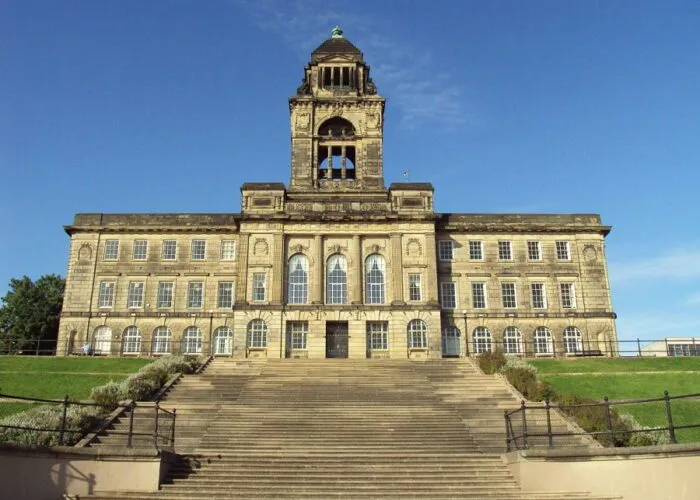 Wirral Borough Council headquarters at Wallasey Town Hall. Pic © Wikimedia Commons